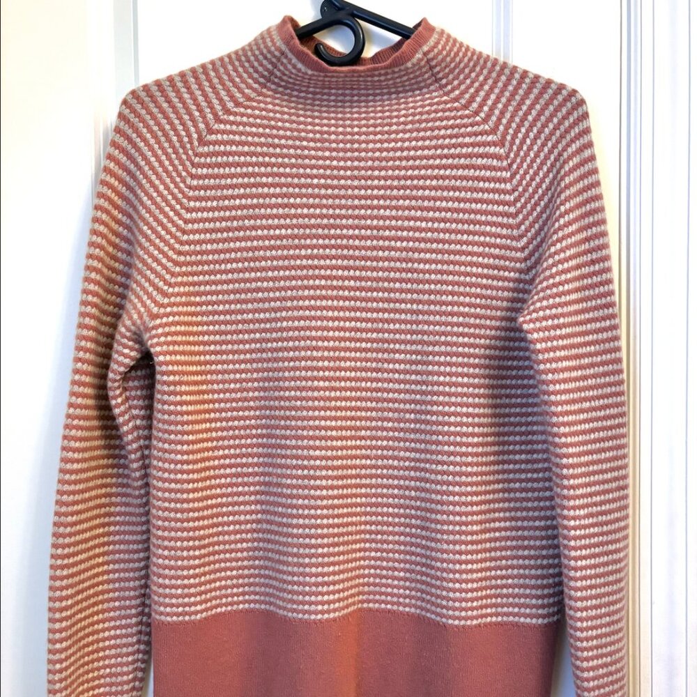 Club Monaco Women’s Cashmere Knit Striped Mock Neck Sweater in Gray and Rose